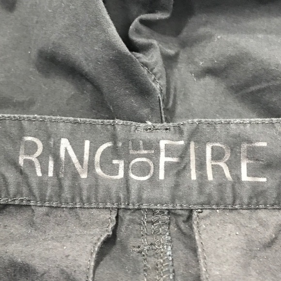 Boys cargo Shorts Size 10 - Picture 3 of 5